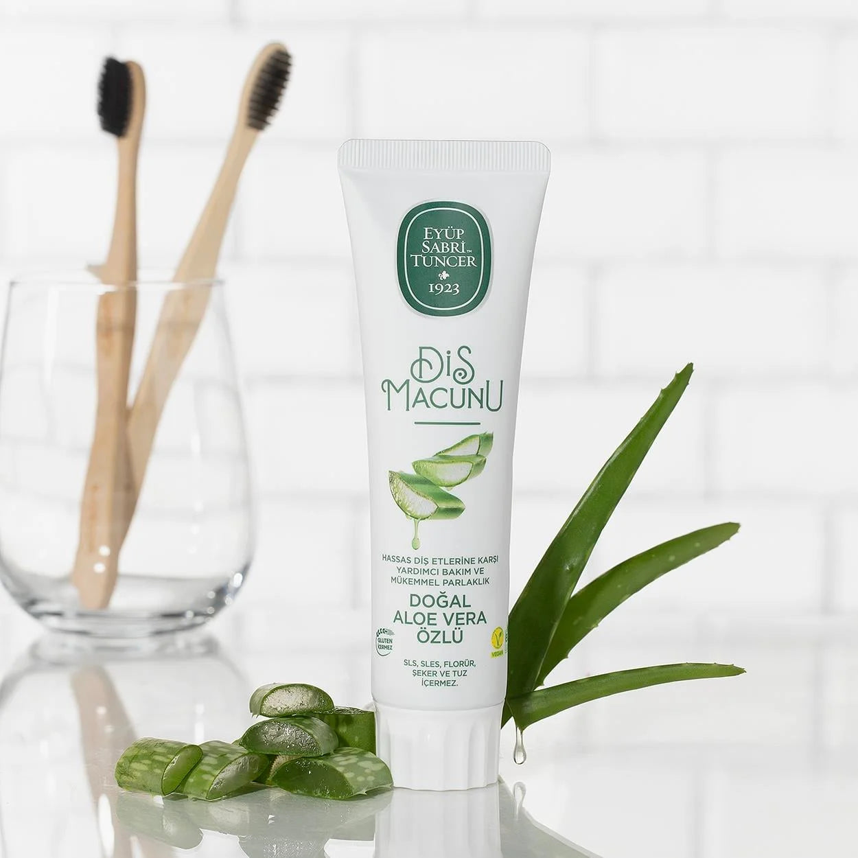 EYÜP SABRİ TUNCER Zubní pasta s přírodním výtažkem z aloe vera 90 ml
