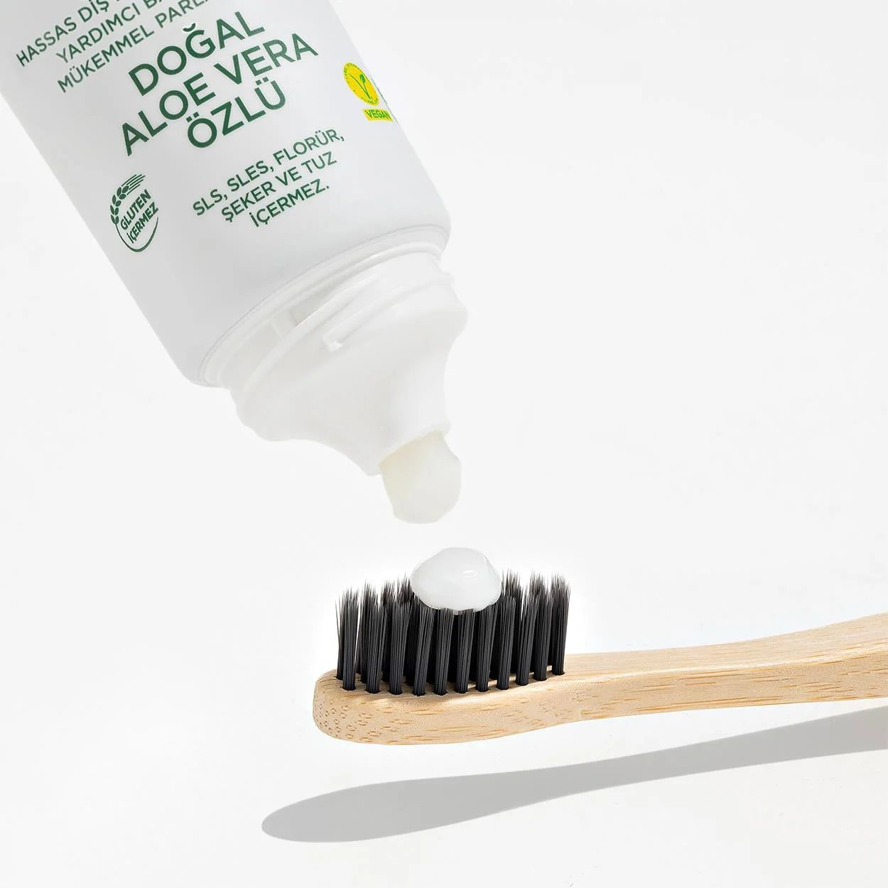 EYÜP SABRİ TUNCER Zubní pasta s přírodním výtažkem z aloe vera 90 ml