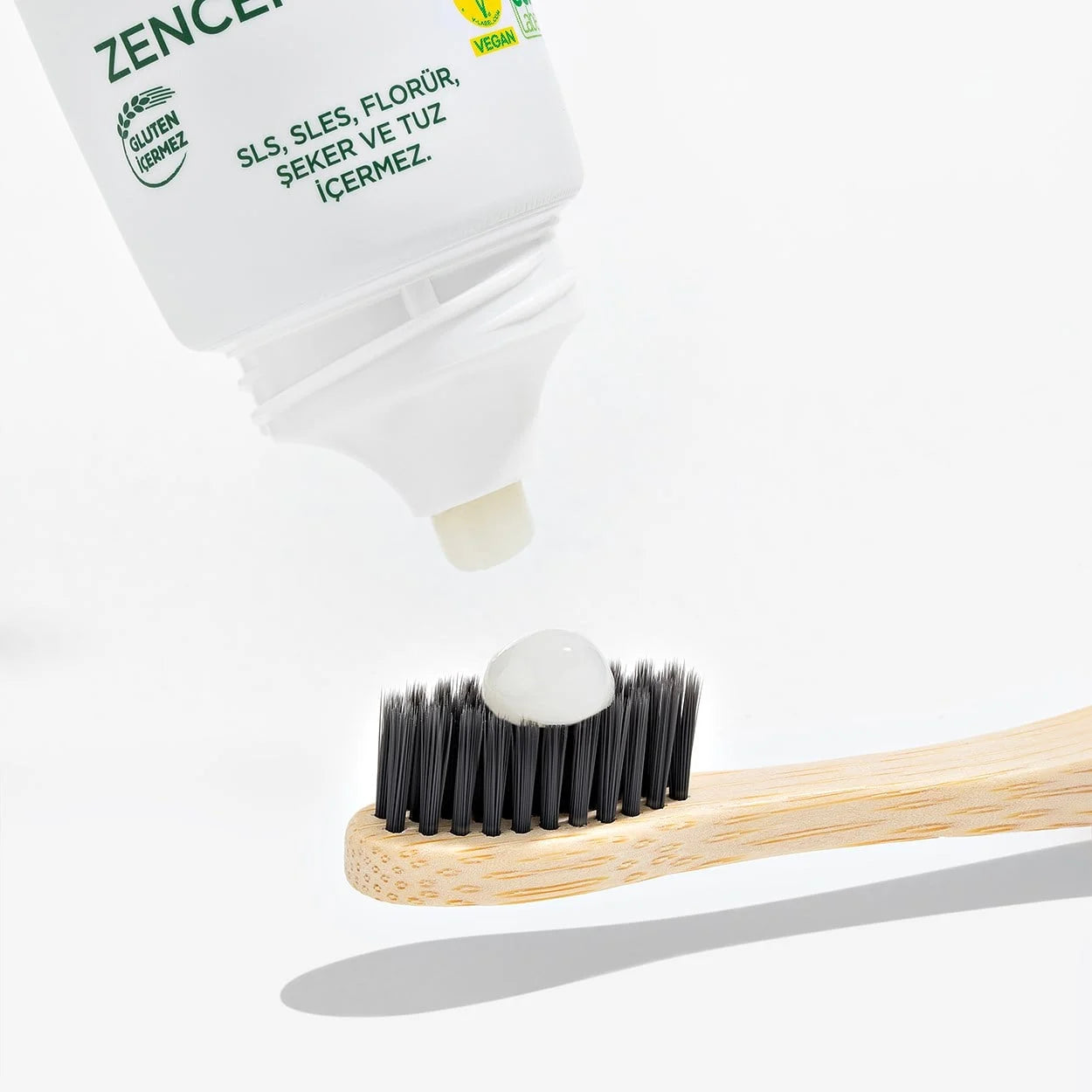 EYÜP SABRİ TUNCER Zubní pasta s přírodním výtažkem ze zázvoru 90 ml